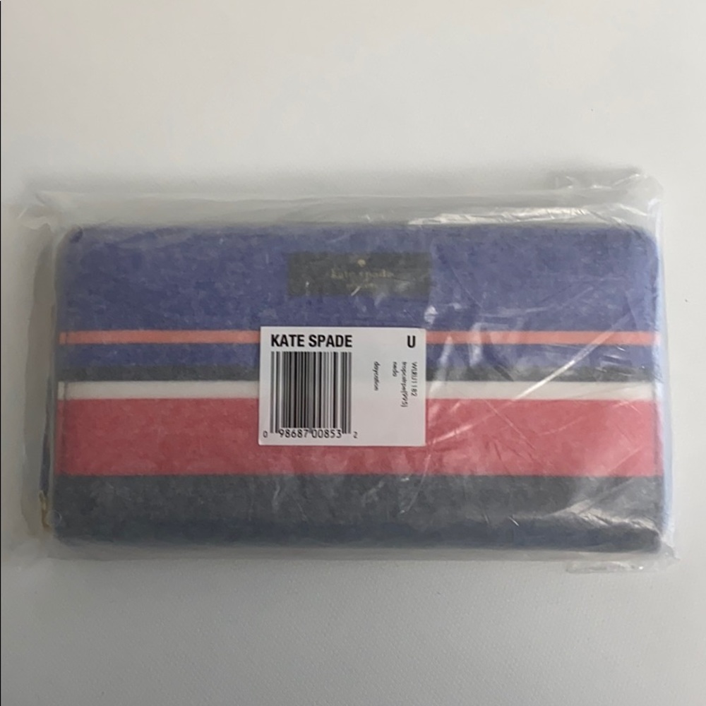 Kate Spade New York  Daycation Nylon Wallet - Picture 4 of 4